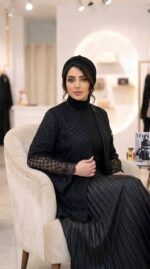 ست کت و دامن مجلسی زنانه ساناز | کت تور مخمل‌کوبی آستردار + دامن پلیسه سیلک | کریستال‌دوزی | فری سایز 38 تا 46 - تصویر 3